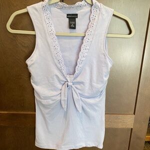 Moda lavender halter top attached bra crochet v-neck XS